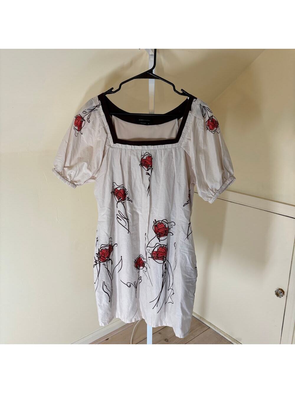 BCBG Max Azaria EUC Women's Beige Floral Lined Cotton Dress Balloon Sleeve M